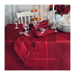 Chemin de table pur coton antitache motif jacquard bordeaux Cassandre grenat