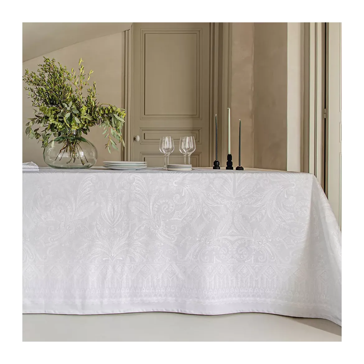 Chemin de table pur coton antitache motif jacquard gris Grace perle