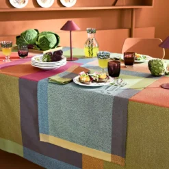 Chemin de table pur coton 220 g/m² motif jacquard vert orange Mille baies shetland