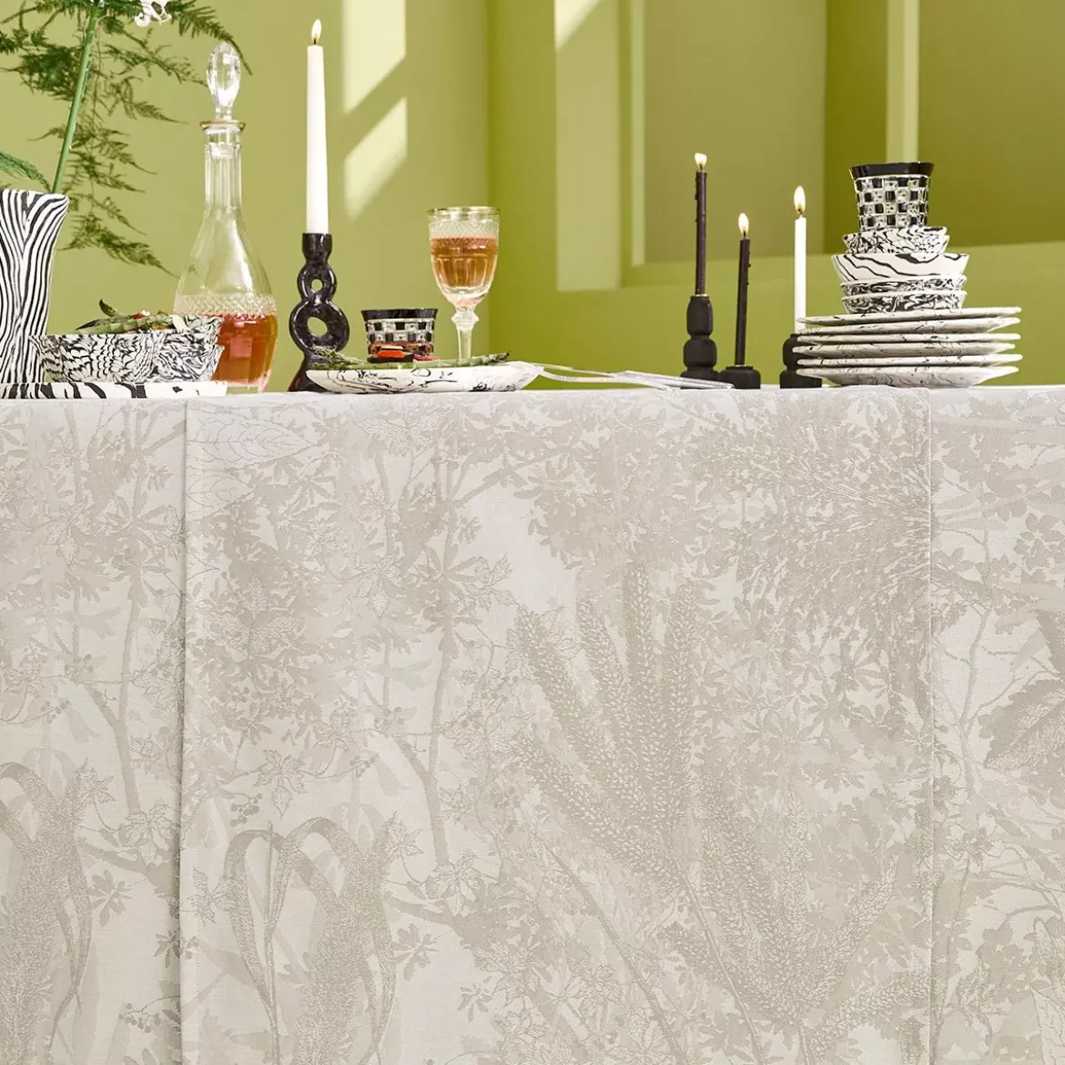 Chemin de table pur coton 220 g/m² motif jacquard beige Mille esprit jardins chanvre