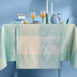 Chemin de table pur coton 220 g/m² motif jacquard bleu beige Mille iris d'eau aqua