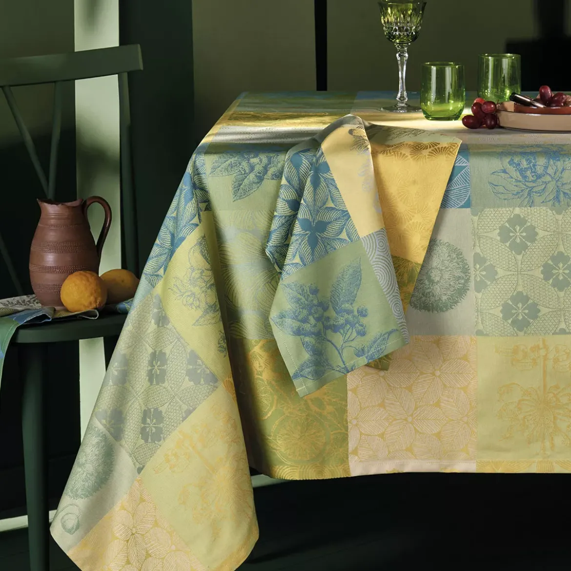 Chemin de table pur coton motif jacquard jaune vert Mille parfums limoni