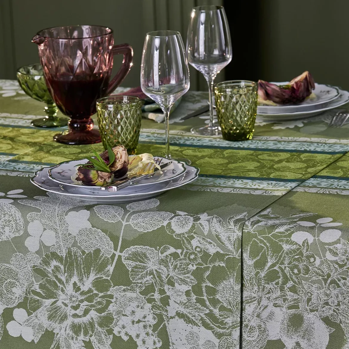 Chemin de table pur coton motif jacquard vert Mille botanique mousse