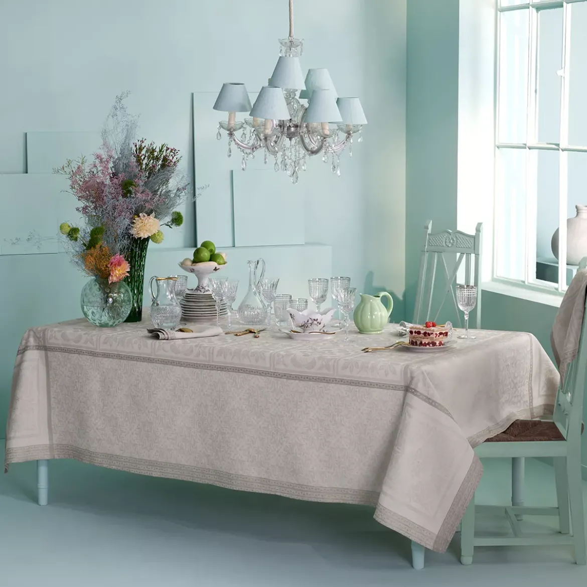 Chemin de table pur lin antitache motif jacquard beige Harmonie beige