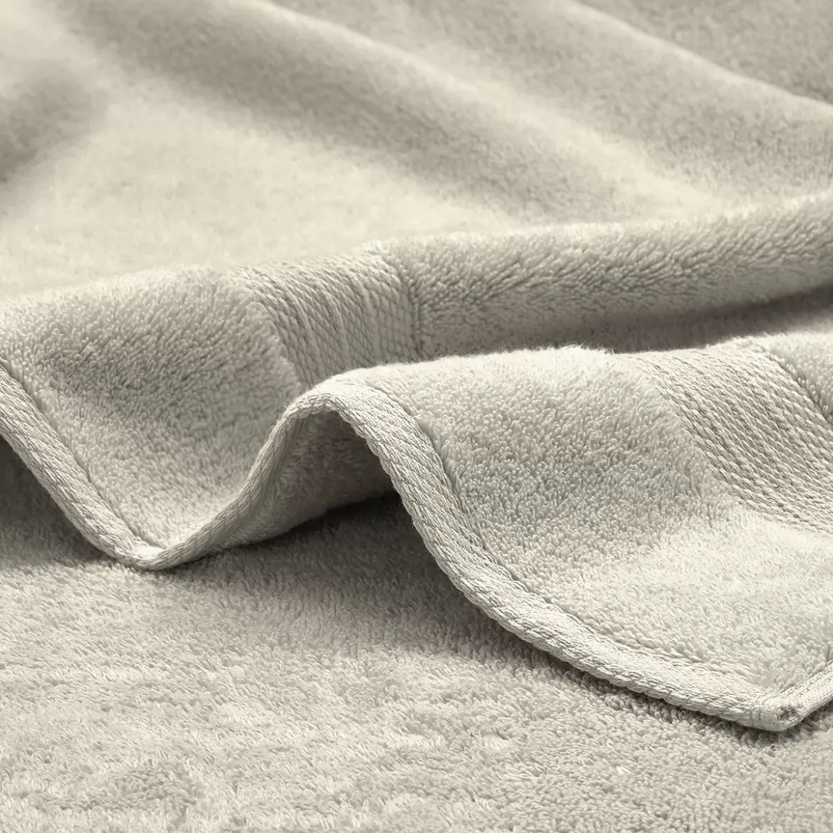 Drap de bain pur coton 550 g/m² uni ivoire Elea ivoire