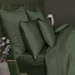Drap housse b30 satin de coton uni vert Ava uni sauge
