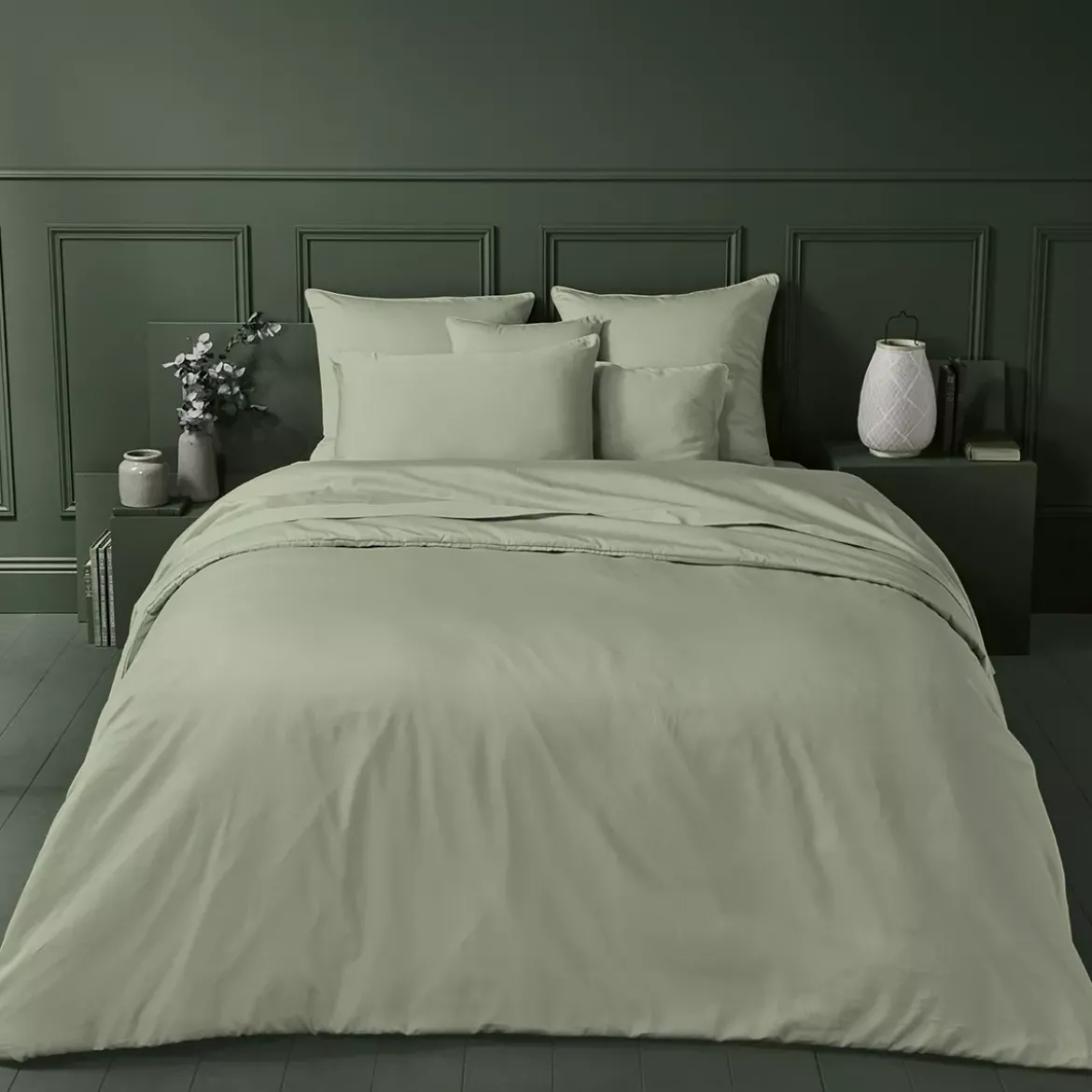 Drap housse b50 satin de coton uni vert Ava uni lichen