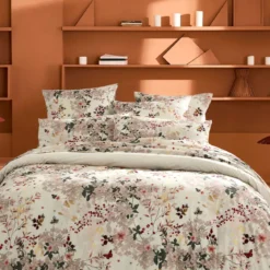 Drap plat percale de coton lavé 115 g/m² imprimé beige bordeaux Vintage flowers cranberry