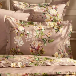 Drap plat satin de coton imprimé rose Magnolias rose fume