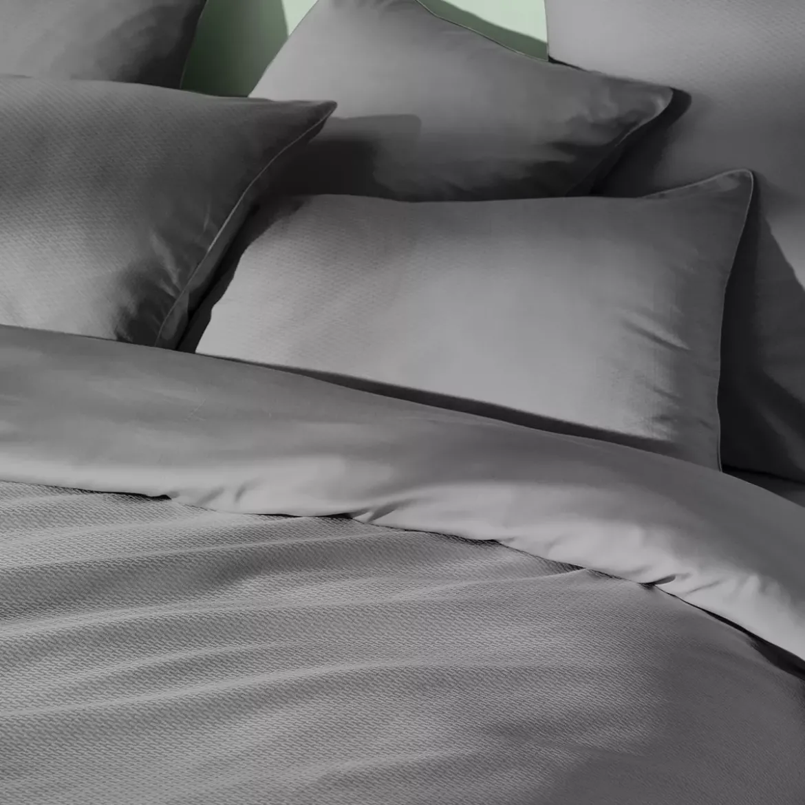 Housse de couette satin de coton motif jacquard anthracite Vibrato metal