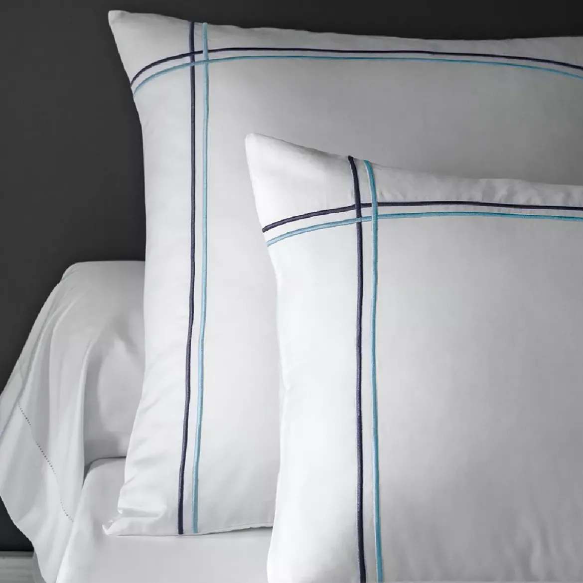 Housse de couette satin de coton jeu d'unis blanc Palais chic navy