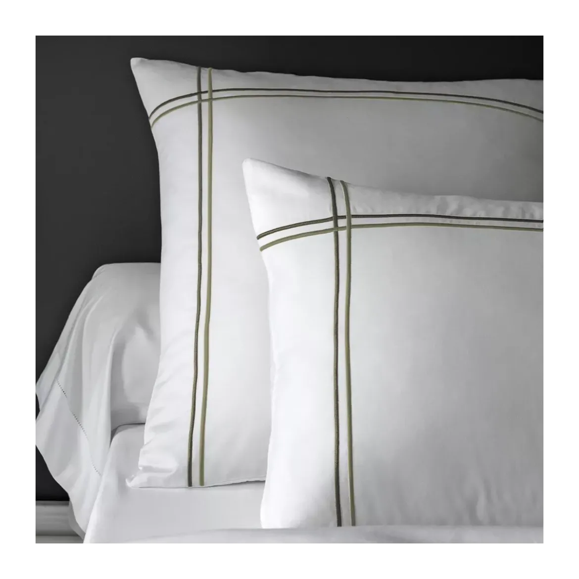 Housse de couette satin de coton jeu d'unis blanc vert Palais chic bronze