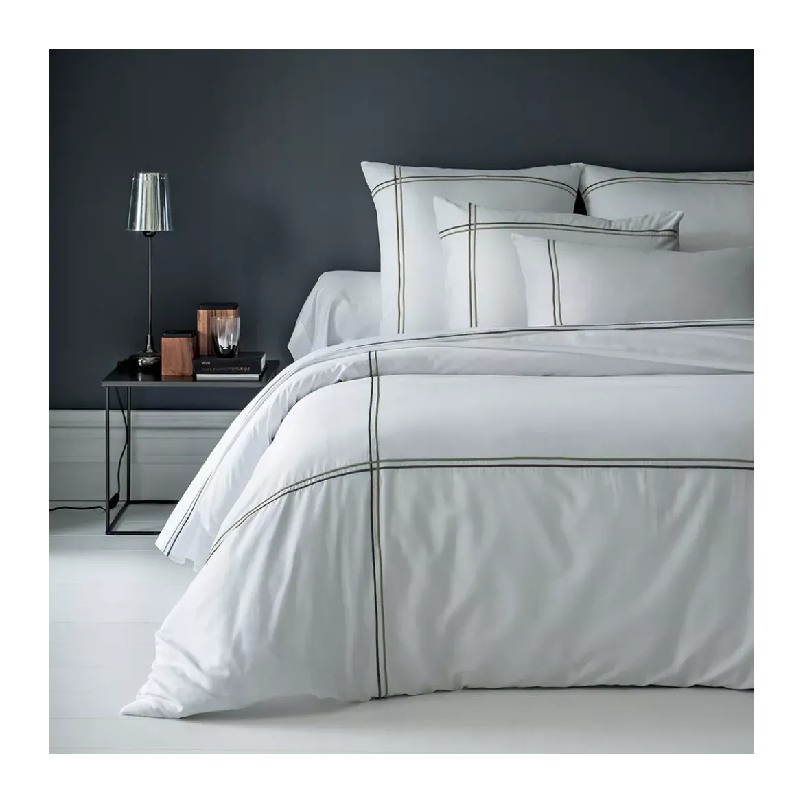 Housse de couette satin de coton jeu d'unis blanc vert Palais chic bronze