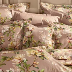 Housse de couette satin de coton imprimé rose Magnolias rose fume