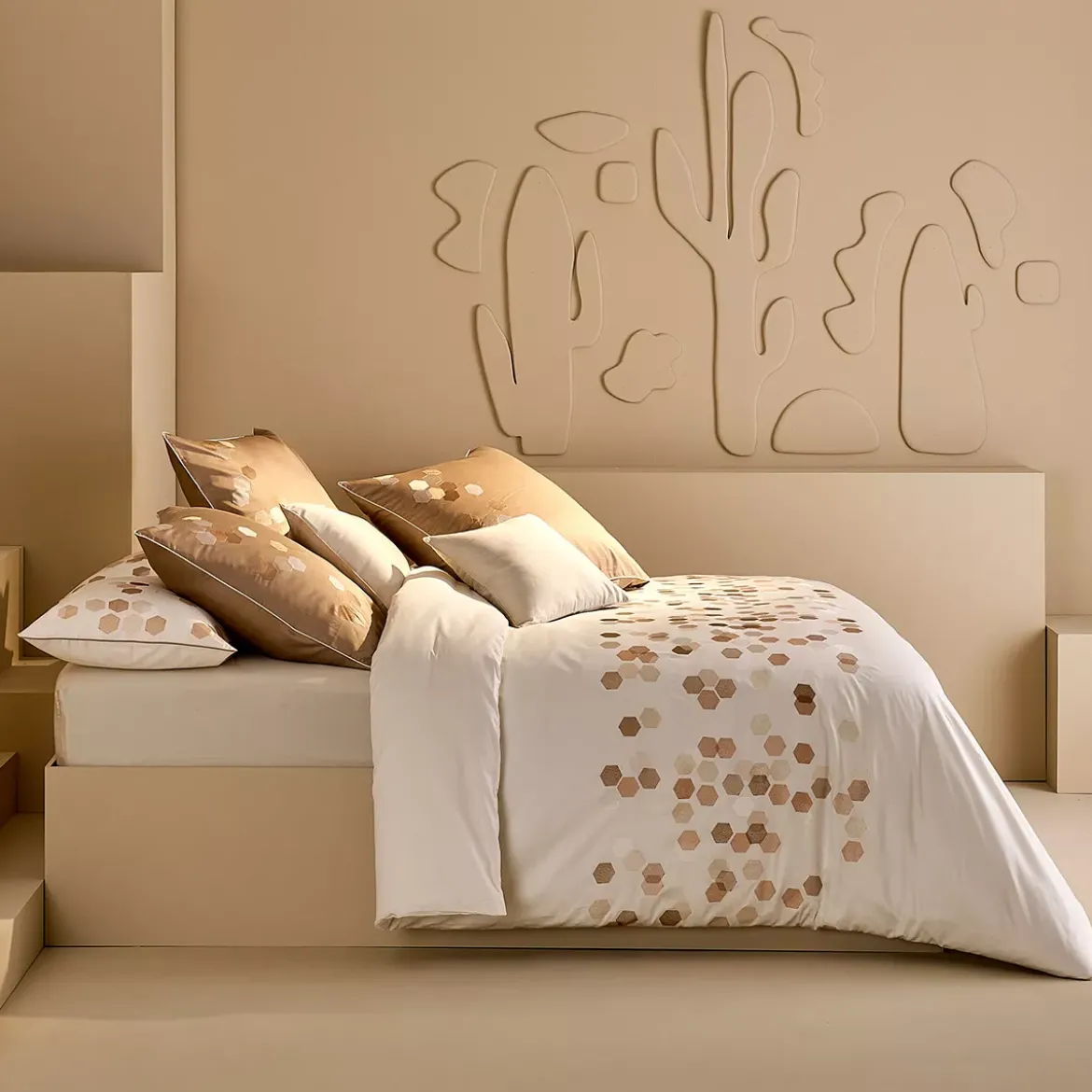 Housse de couette satin de coton brodé beige Hexagones angora