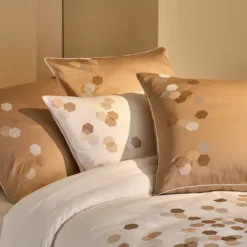 Housse de couette satin de coton brodé beige Hexagones angora