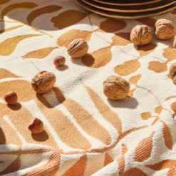 Jete de canape pur coton 420 g/m² motif jacquard jaune orange Tangerine curry