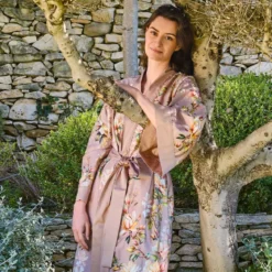 Kimono long satin de coton 115 g/m² imprimé rose ivoire Magnolias rose fume
