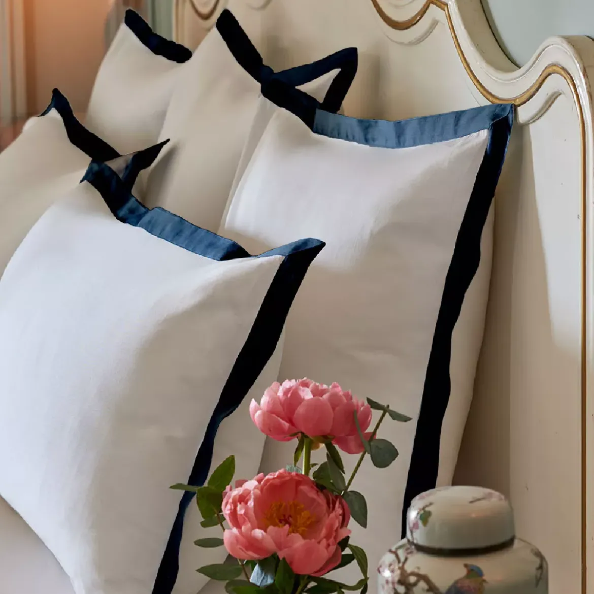 Lot de 2 taies satin de coton jeu d'unis blanc Suite heritage bleu