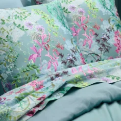 Lot h.couette +taies satin de coton 90 fils/cm² 115 g/m² imprimé bleu violet Ombres boisees givre