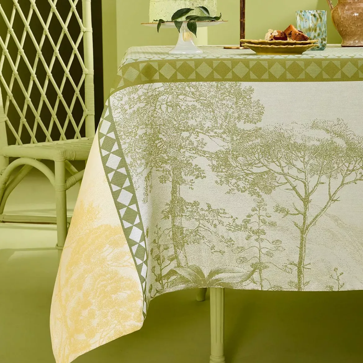 Nappe pur coton antitache 220 g/m² motif jacquard vert Le sud vert