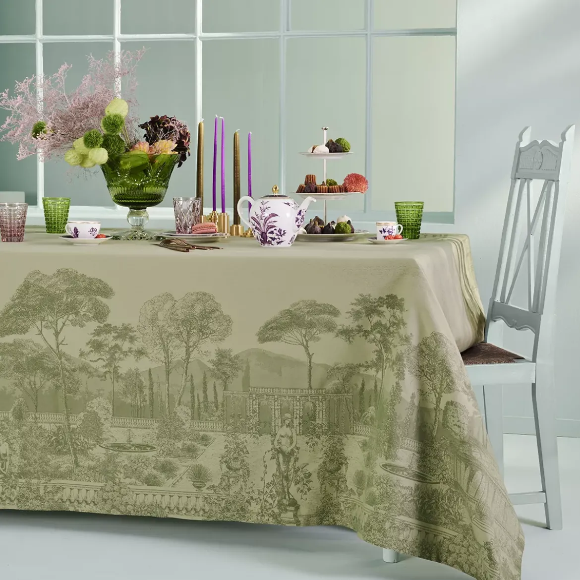 Nappe pur coton antitache motif jacquard vert Jardin spirituel olive