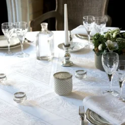 Nappe pur coton bio antitache motif jacquard blanc Alexandrine neige
