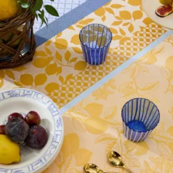 Nappe pur coton enduit 220 g/m² motif jacquard bleu jaune Mille citrons provence