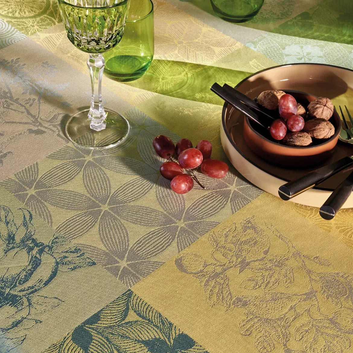 Nappe pur coton enduit motif jacquard jaune vert Mille parfums limoni