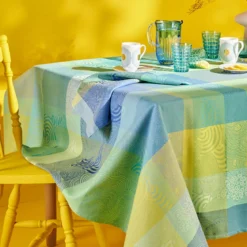 Nappe pur coton enduit motif jacquard bleu Mille rainures atoll
