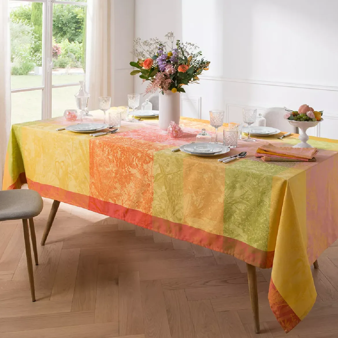 Nappe pur coton enduit motif jacquard multicolore Mille esprit jardin chatoyant