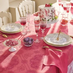 Nappe pur coton enduit motif jacquard rose Mille rosaces framboise