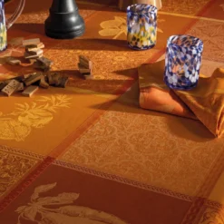 Nappe pur coton enduit motif jacquard orange jaune Mille tutti frutti ocre