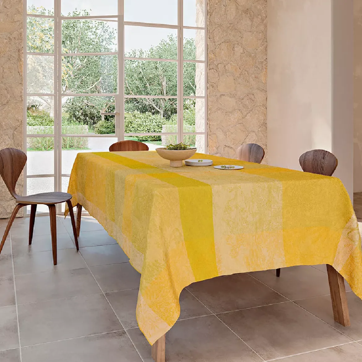 Nappe pur coton enduit motif jacquard jaune Mille esprit jardin solaire