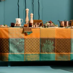 Nappe pur coton 220 g/m² motif jacquard vert brun Mille trees foret