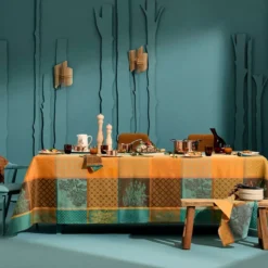 Nappe pur coton 220 g/m² motif jacquard vert brun Mille trees foret