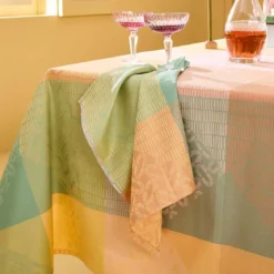 Nappe pur coton 205 g/m² motif jacquard rose jaune Mille empreintes pastel