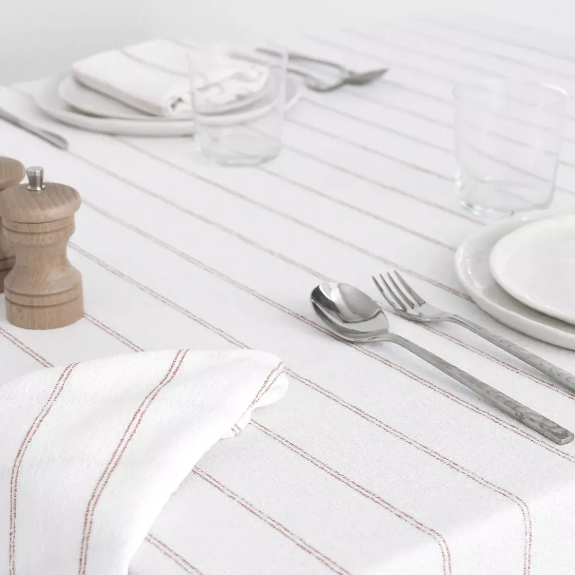 Nappe pur coton lavé motif jacquard blanc orange Rimini terracotta
