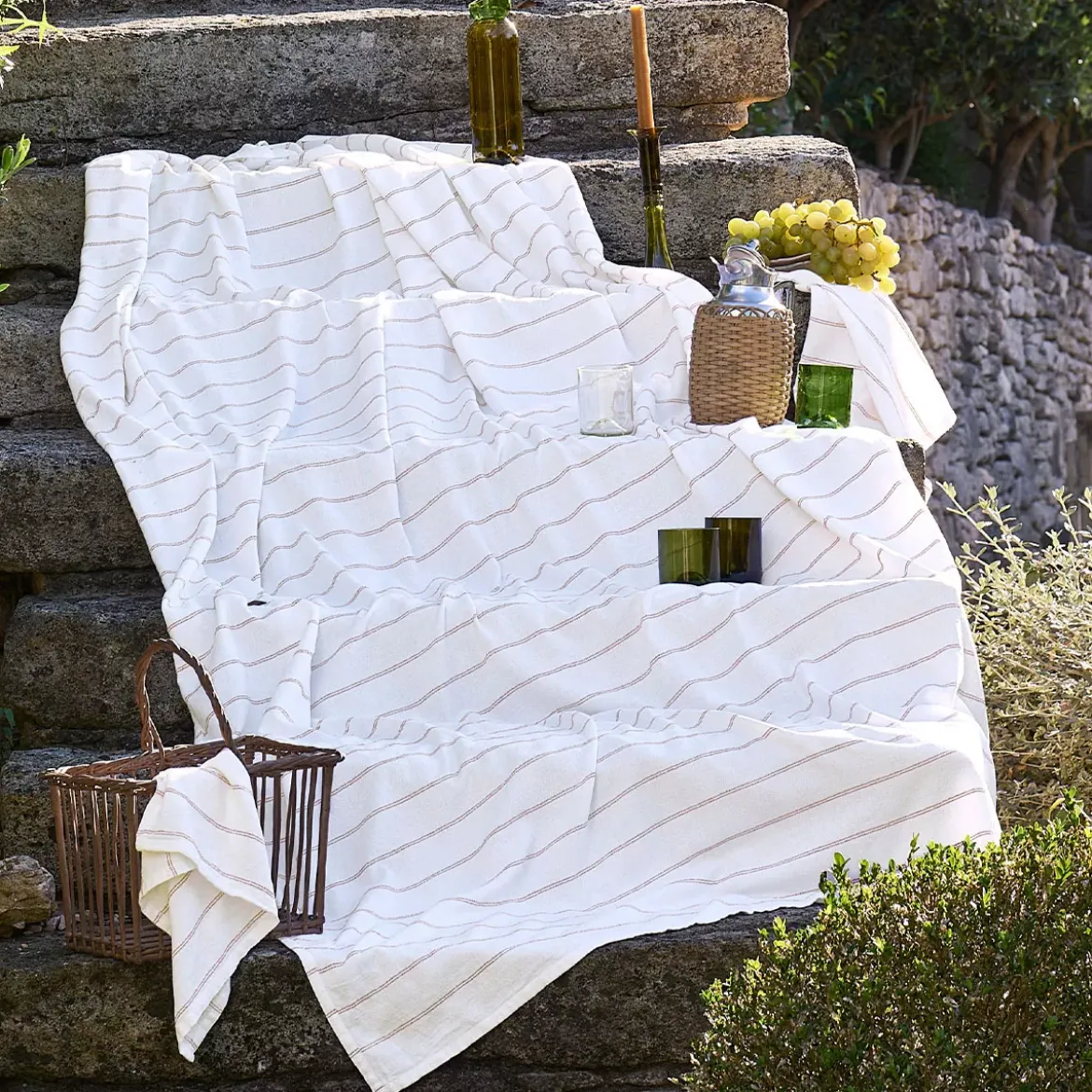 Nappe pur coton lavé motif jacquard blanc orange Rimini terracotta