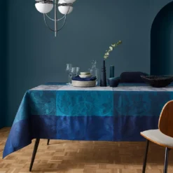 Nappe pur coton motif jacquard bleu Mille spheres nocturne