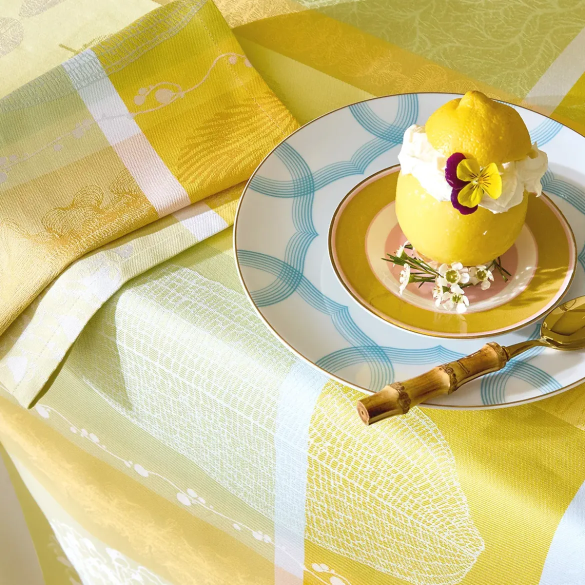Nappe pur coton motif jacquard jaune vert Mille lieues aube