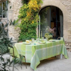 Nappe pur coton motif jacquard vert Mille dentelles prairie