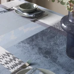 Nappe pur coton motif jacquard bleu gris Mille matieres orage