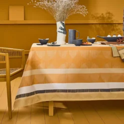 Nappe pur coton motif jacquard beige marron Mille edo cuir