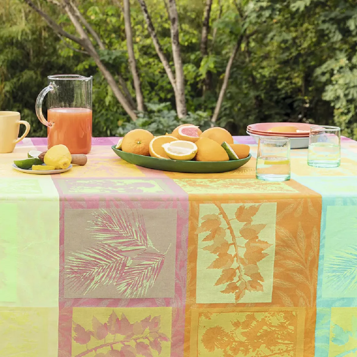 Nappe pur coton motif jacquard multicolore Mille vegetaux arc en ciel