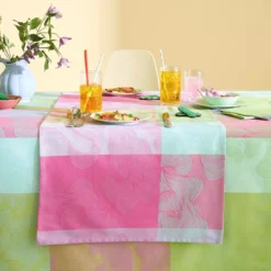 Nappe pur coton motif jacquard bleu rose vert Mille vertiges ara