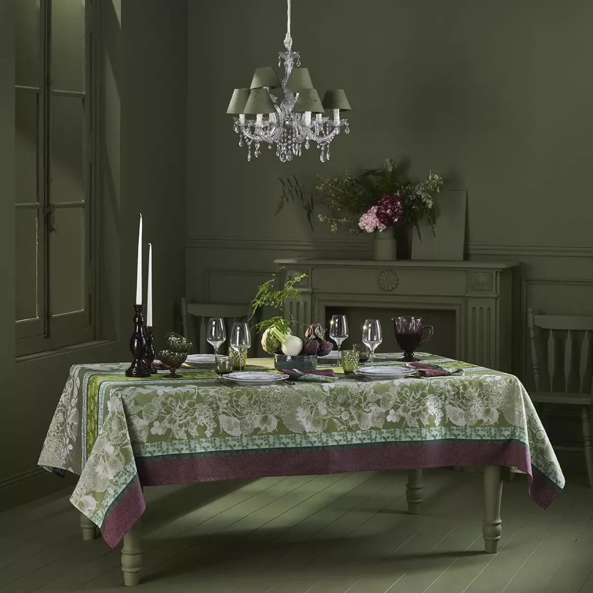 Nappe pur coton motif jacquard vert Mille botanique mousse