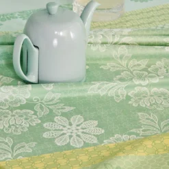 Nappe pur coton motif jacquard vert Mille lace amande
