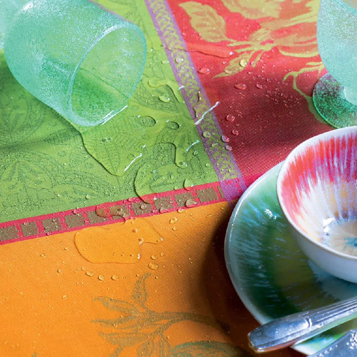 Nappe pur coton motif jacquard multicolore Mille tutti frutti sangria