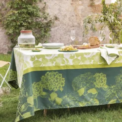 Nappe pur coton motif jacquard vert Mille hortensias vert